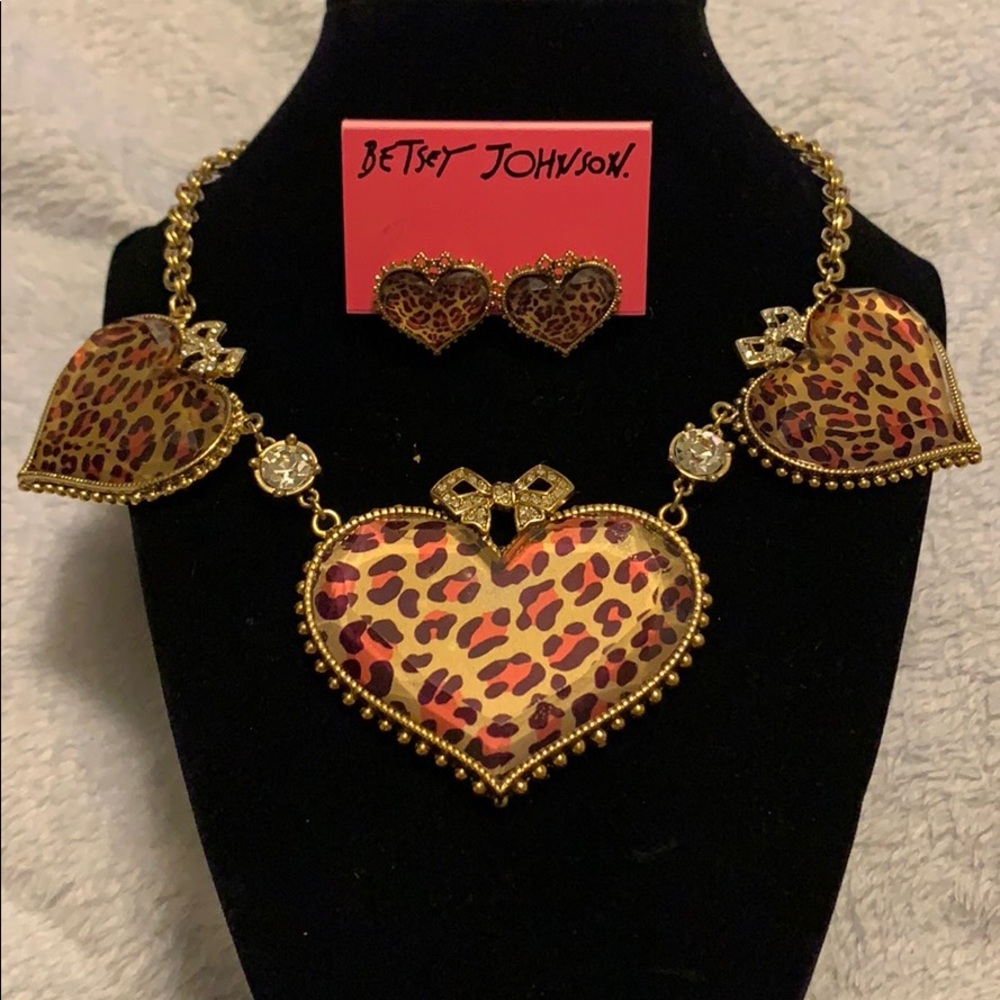 Betsey Johnson necklace and earring set